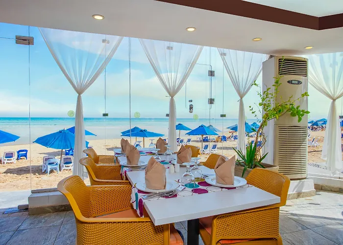 Elite Aqua Park Hotel 4*