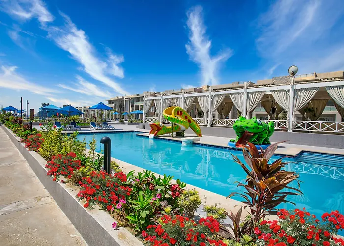 Elite Aqua Park Hotel 4*