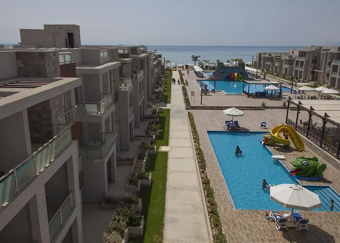 Elite Aqua Park 4* عين السخنة